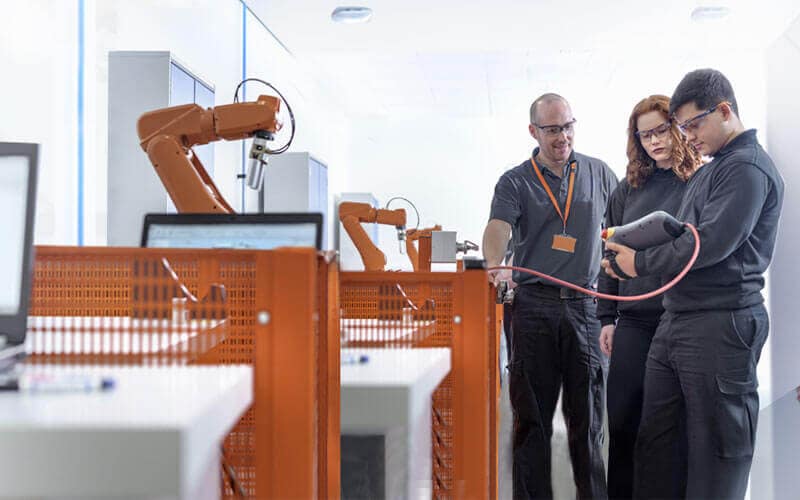 Business information solutions provider reduces costs and improves CSAT with Infosys